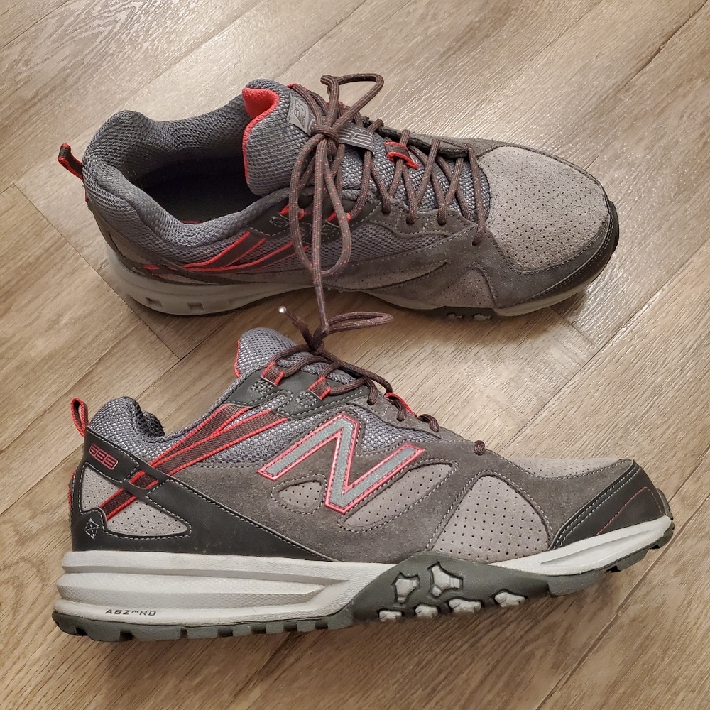 New Balance 689 MultiSport sneakers